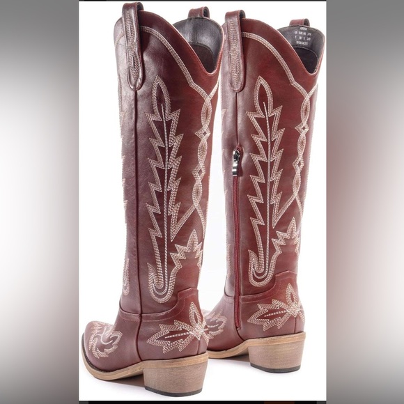Brown Western Cowboy Boots - Picture 3 of 4